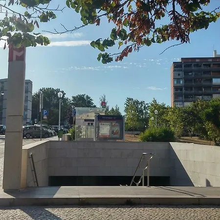 Encarnação Metro 1/2 Apartamento Lisboa